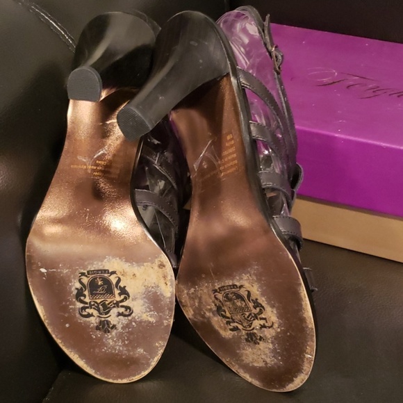 Fergie heels - Picture 5 of 5